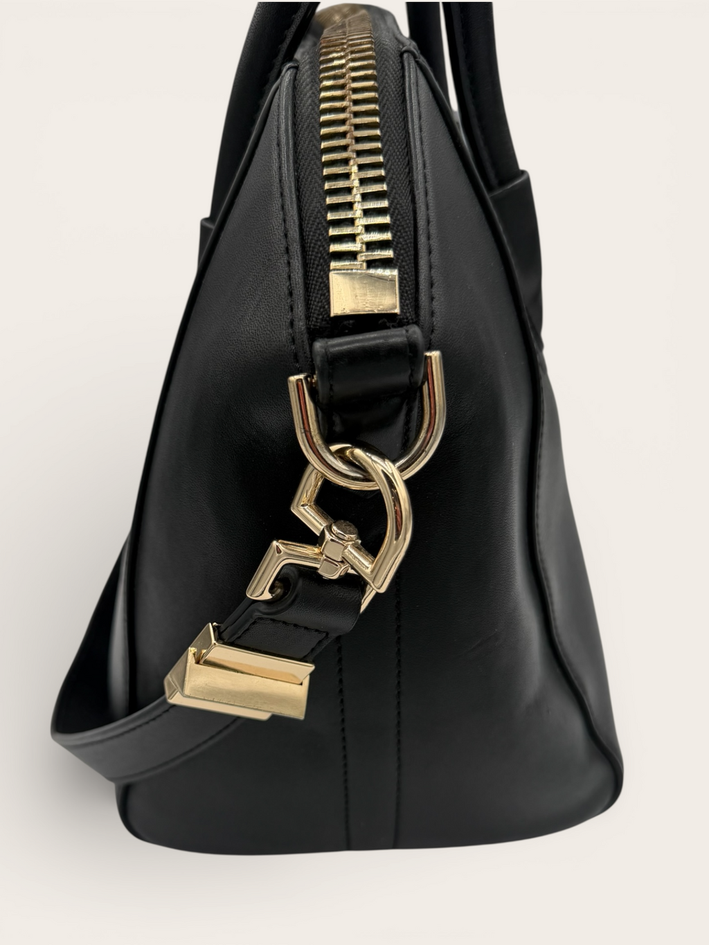 Givenchy Small Antigona Bag in Black Leather